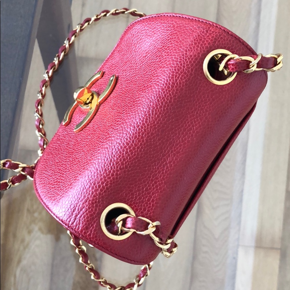 SOLD RARE Vintage Red Caviar Messenger Bag Gold HW - Picture 5 of 16